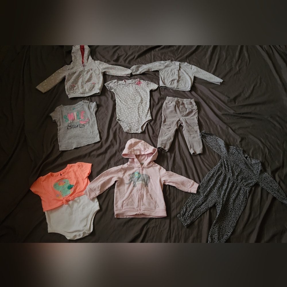 Bundle Of Clothes - Picture 3 of 9